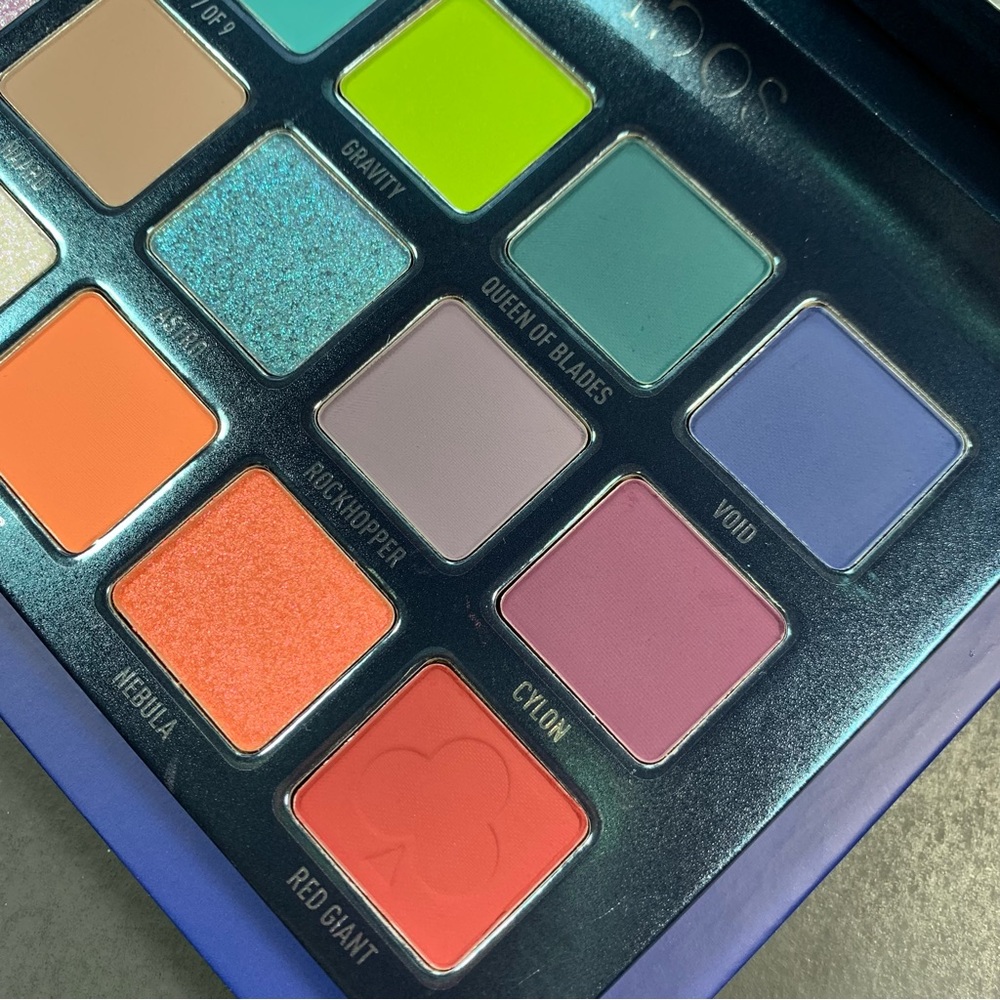 Kaleidos Club Nebula Palette - Picture 10 of 10